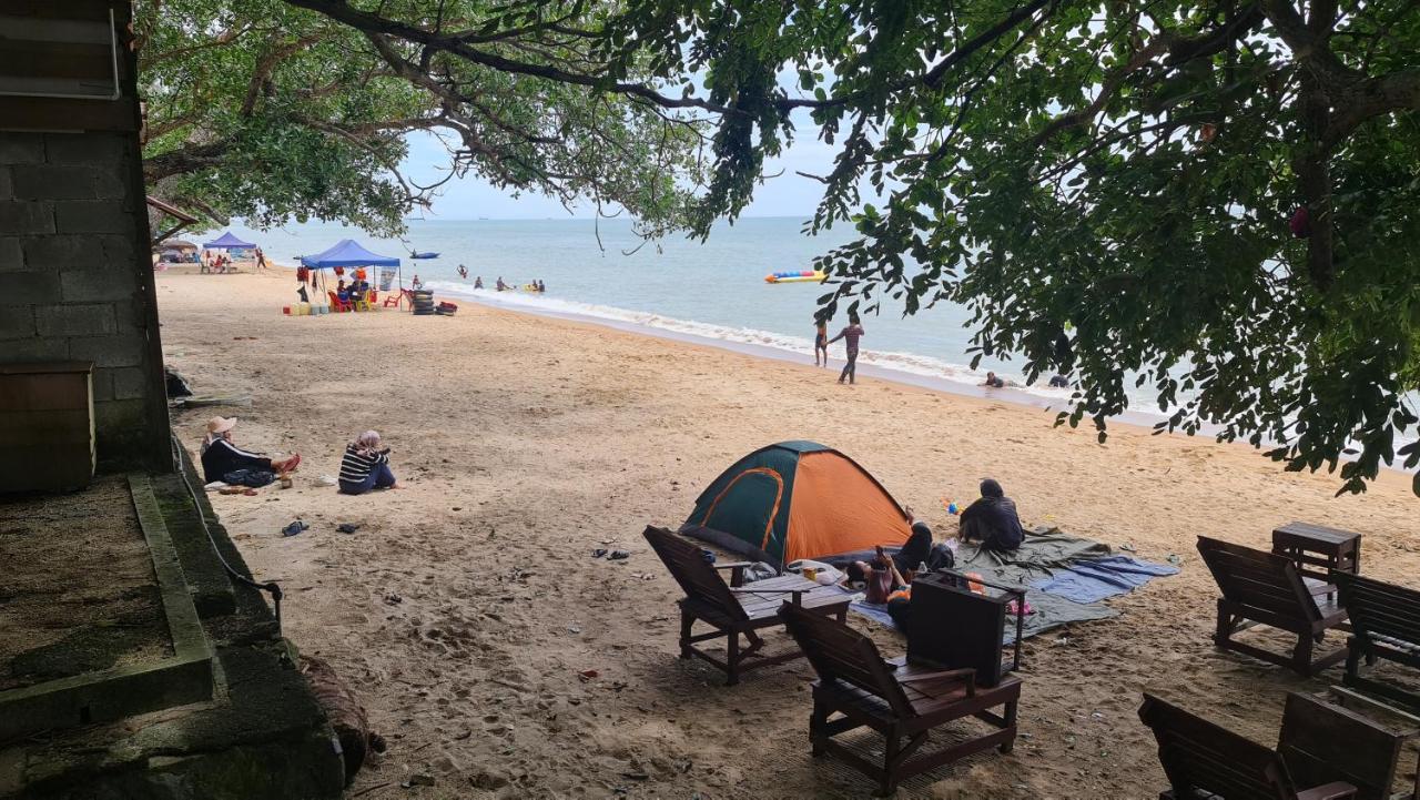 Sea View Kampong Style Pengkalan Balak Chalet