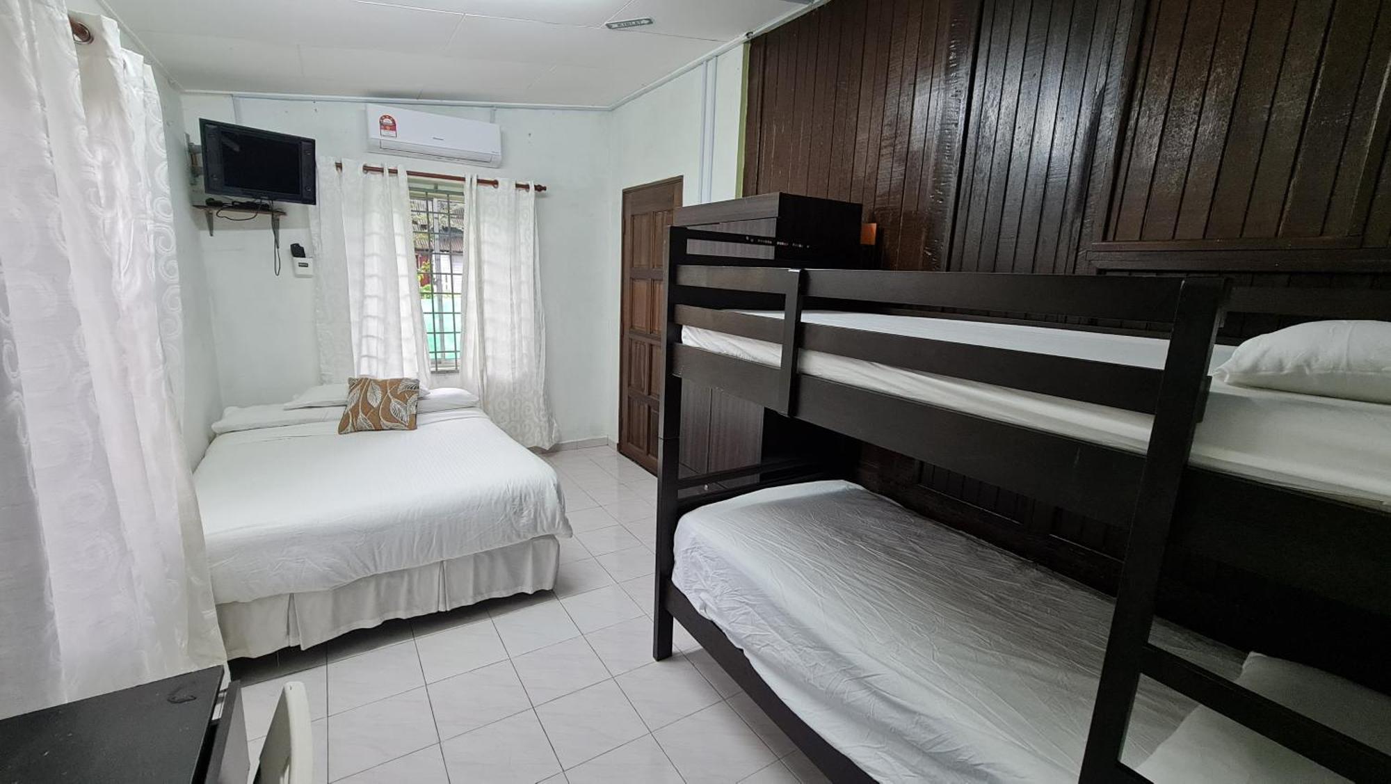 Sea View Kampong Style Pengkalan Balak Chalet Malacca