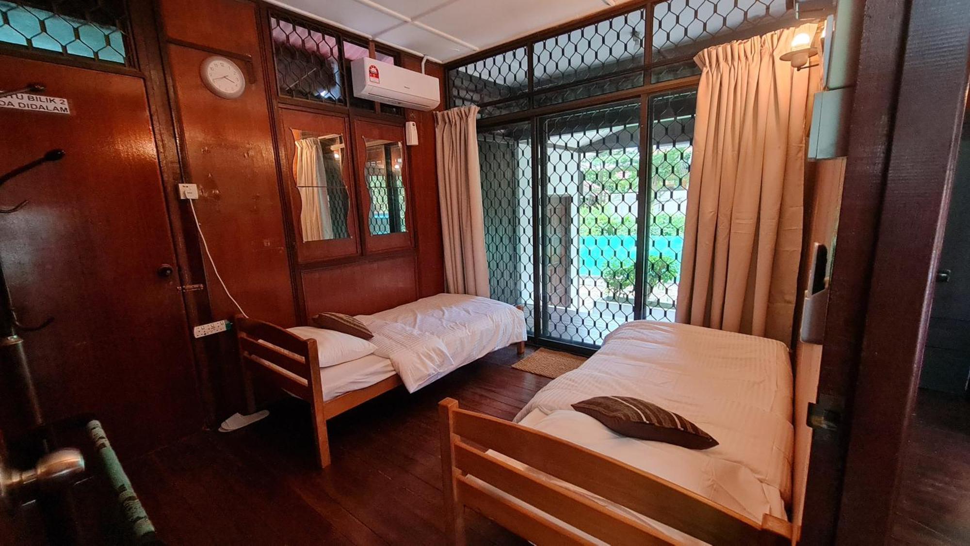 Chalet Sea View Kampong Style Pengkalan Balak *